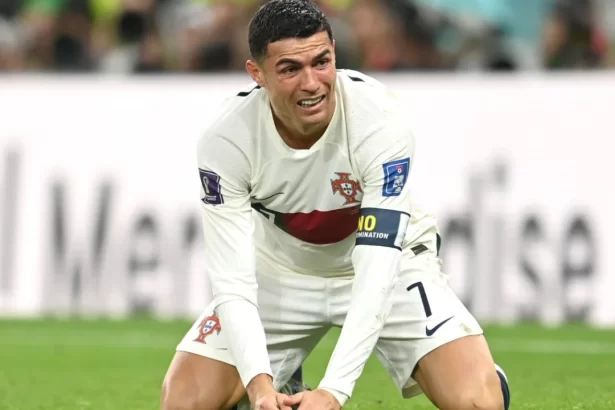 Collage Maker 10 Dec 2022 06.50 PM.jpg Ronaldo's sister responds to a video of her brother crying following Portugal's World Cup loss in Qatar 2022.