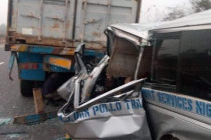 accident Ten people perish in a car accident on the Lagos-Ibadan Expressway
