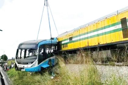 train vs bus Driver of a Lagos BRT asks for forgiveness after crashing with a train - Report