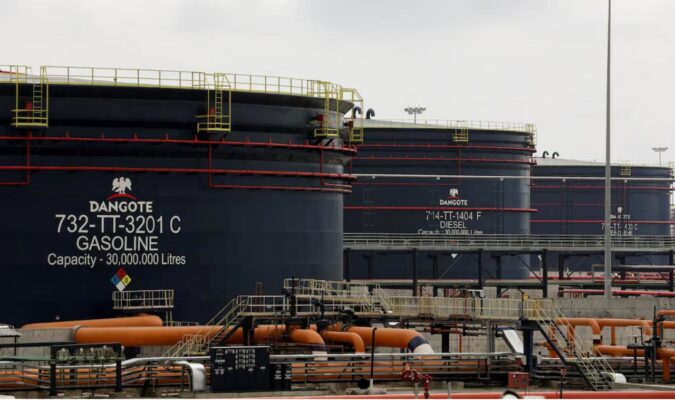 FG to commence naira crude oil sales to Dangote refinery October 1 FG to commence naira crude oil sales to Dangote refinery October 1